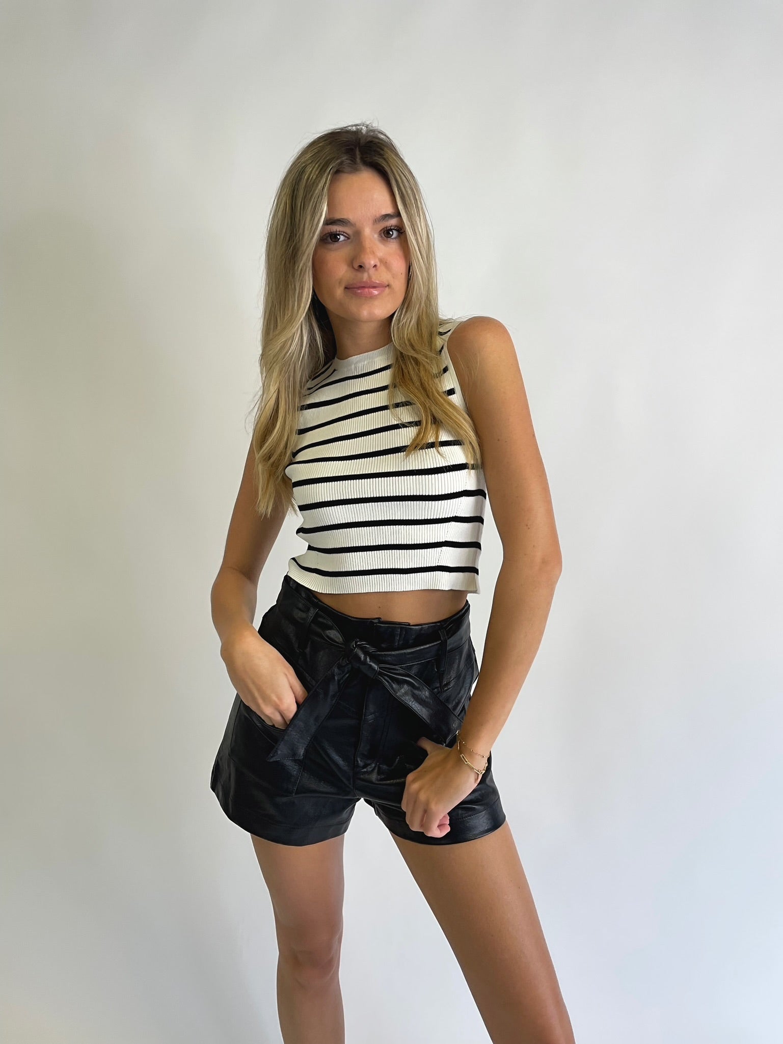 THE HAMPTONS TOP
