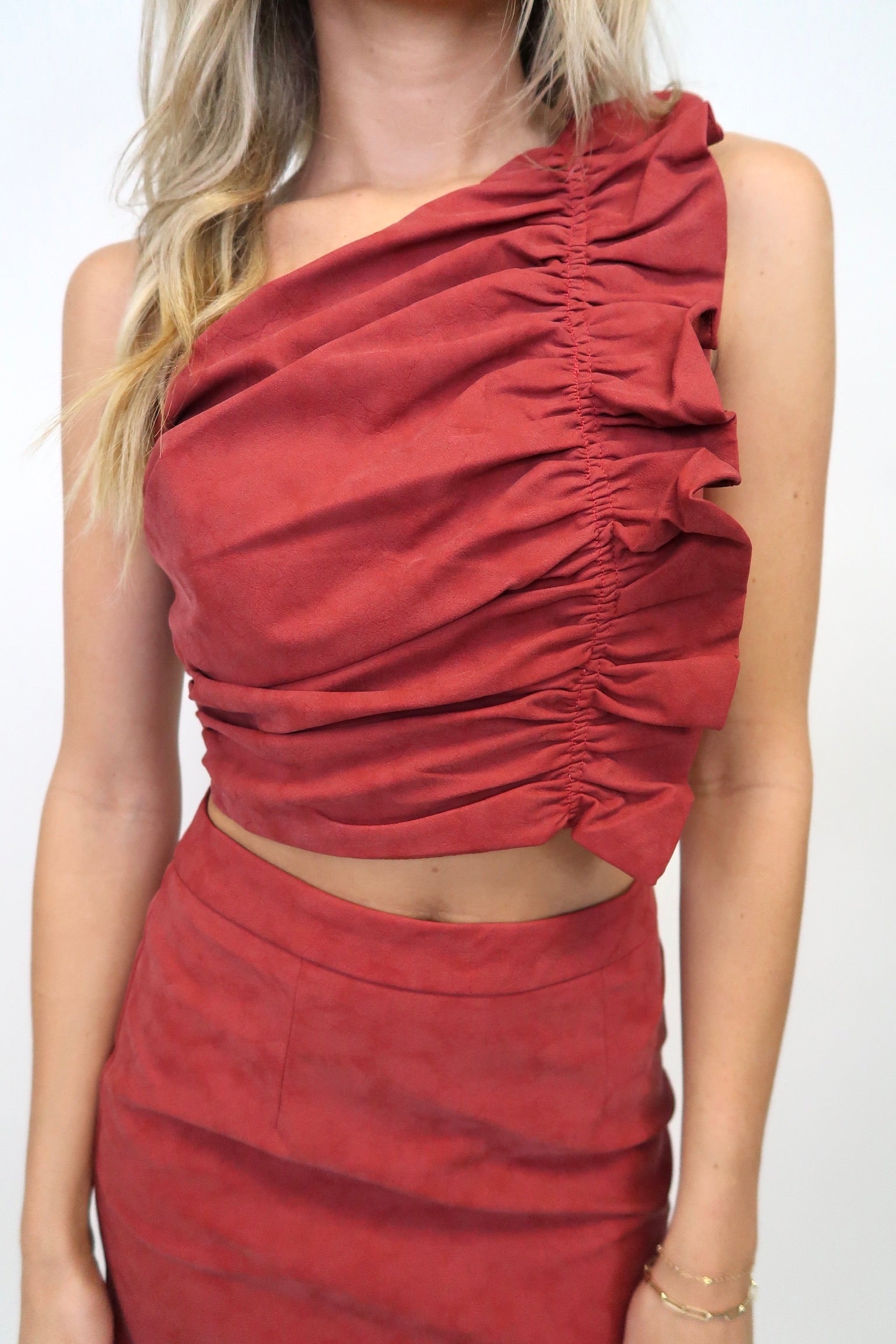THE JONI ONE SHOULDER TOP