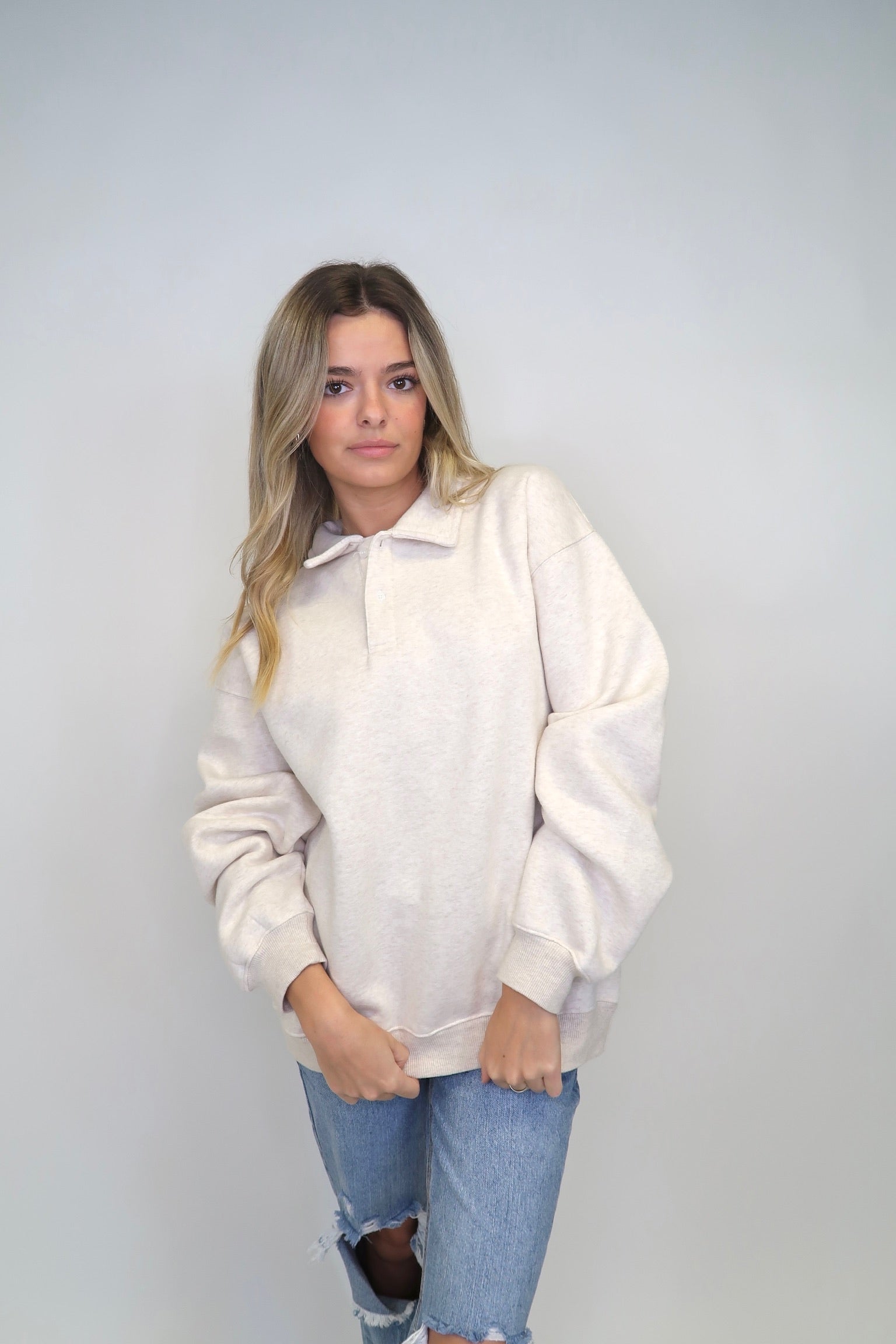 AIRPORT SWEATSHIRT