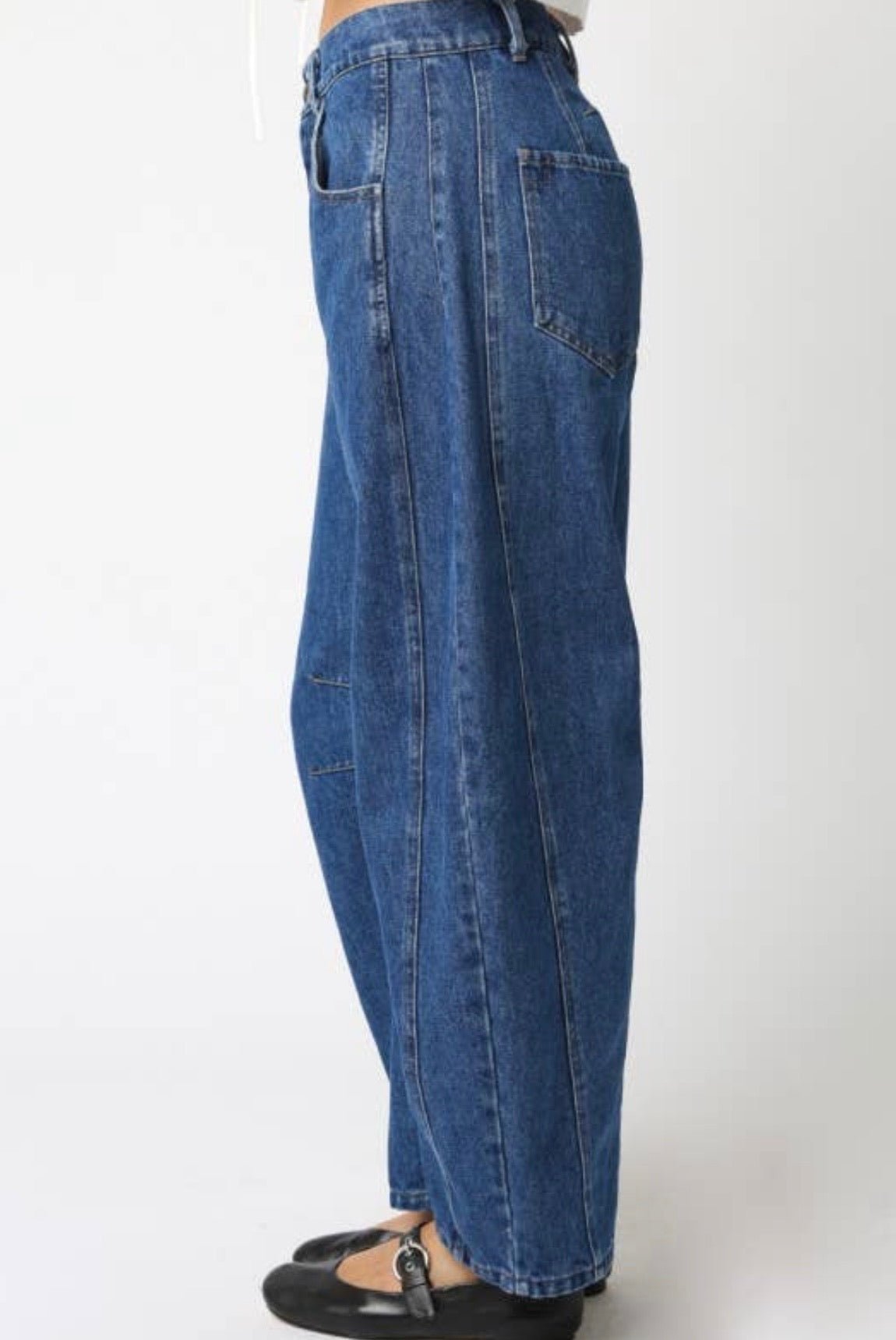 SUSAN BAGGY JEANS - Esther Penn
