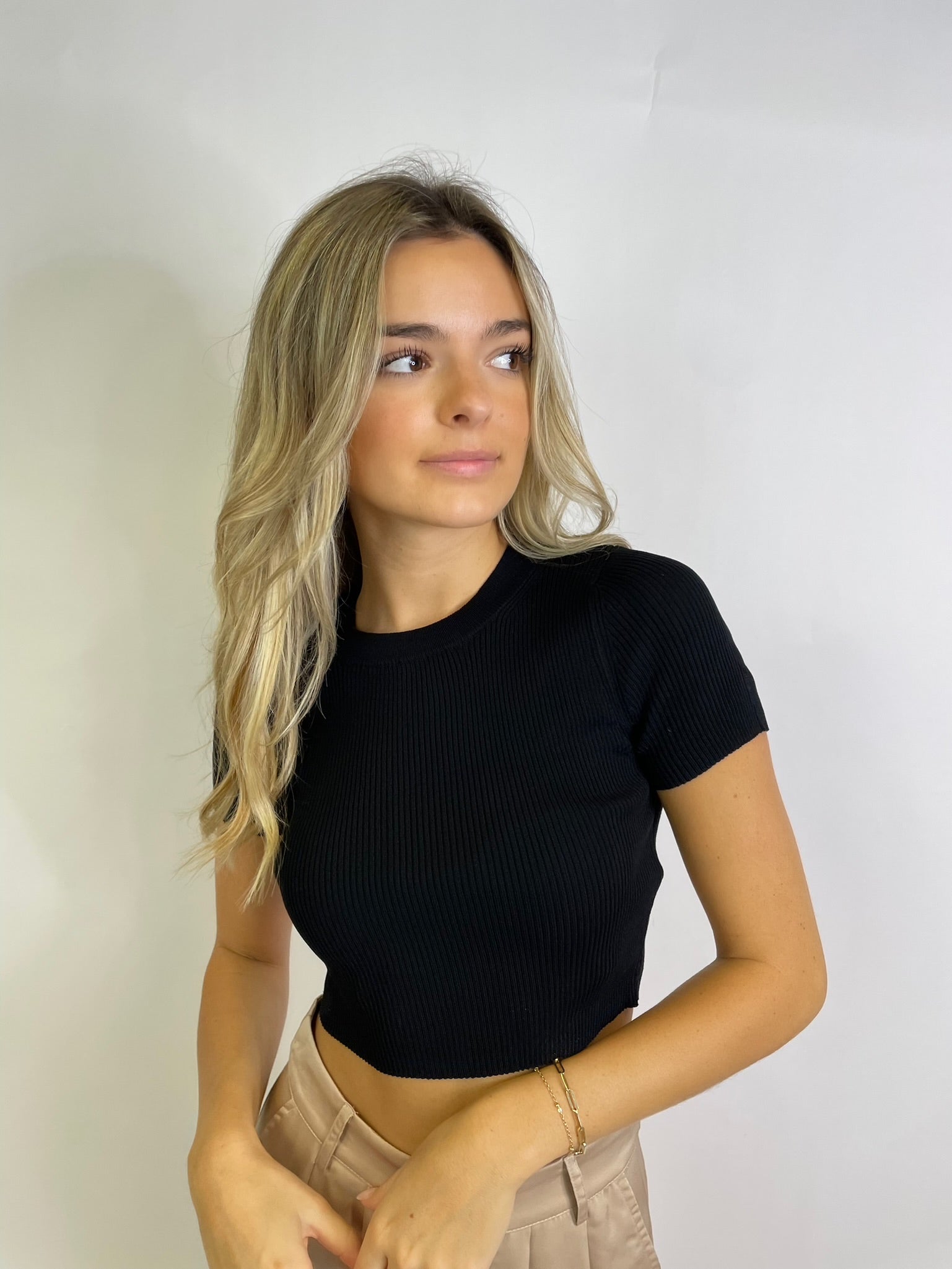 THE MIA CROP TOP
