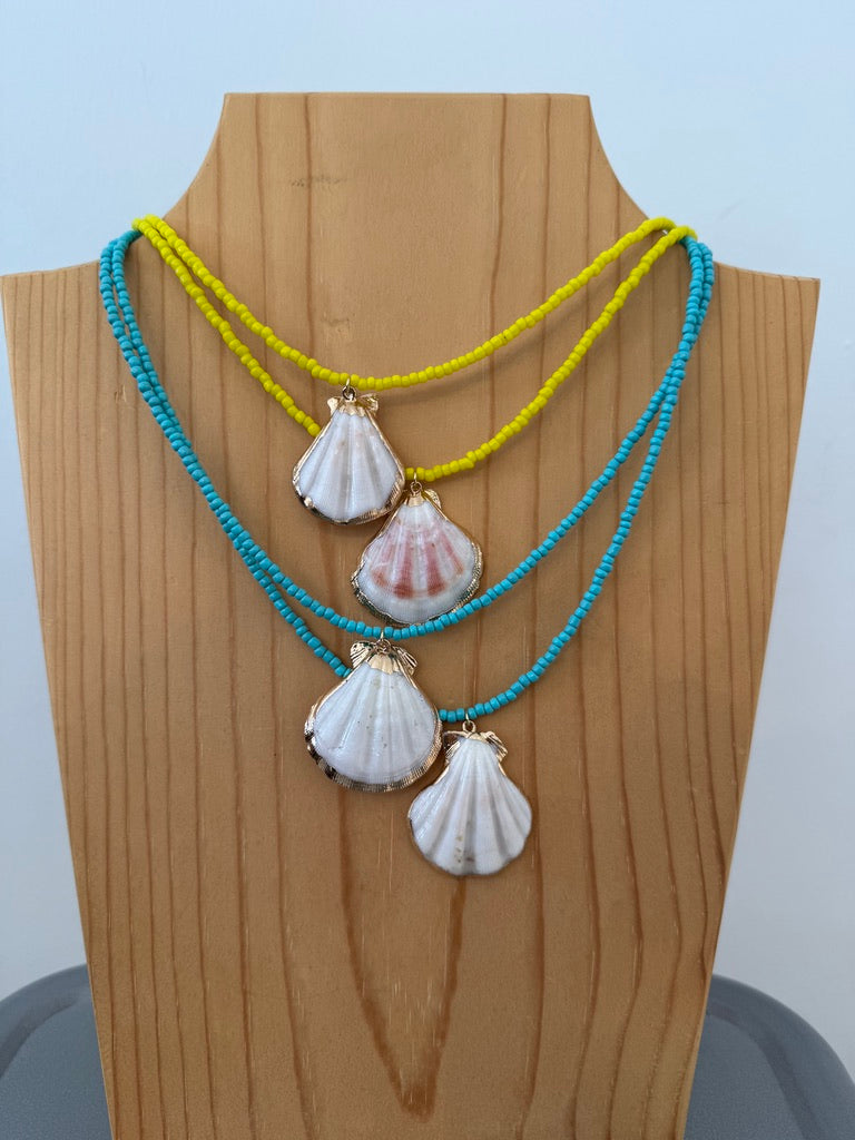 SUMMER SHELL NECKLACE