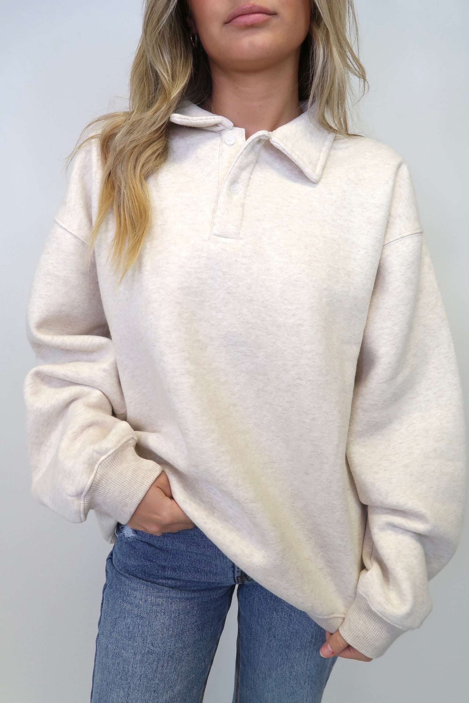 AIRPORT SWEATSHIRT