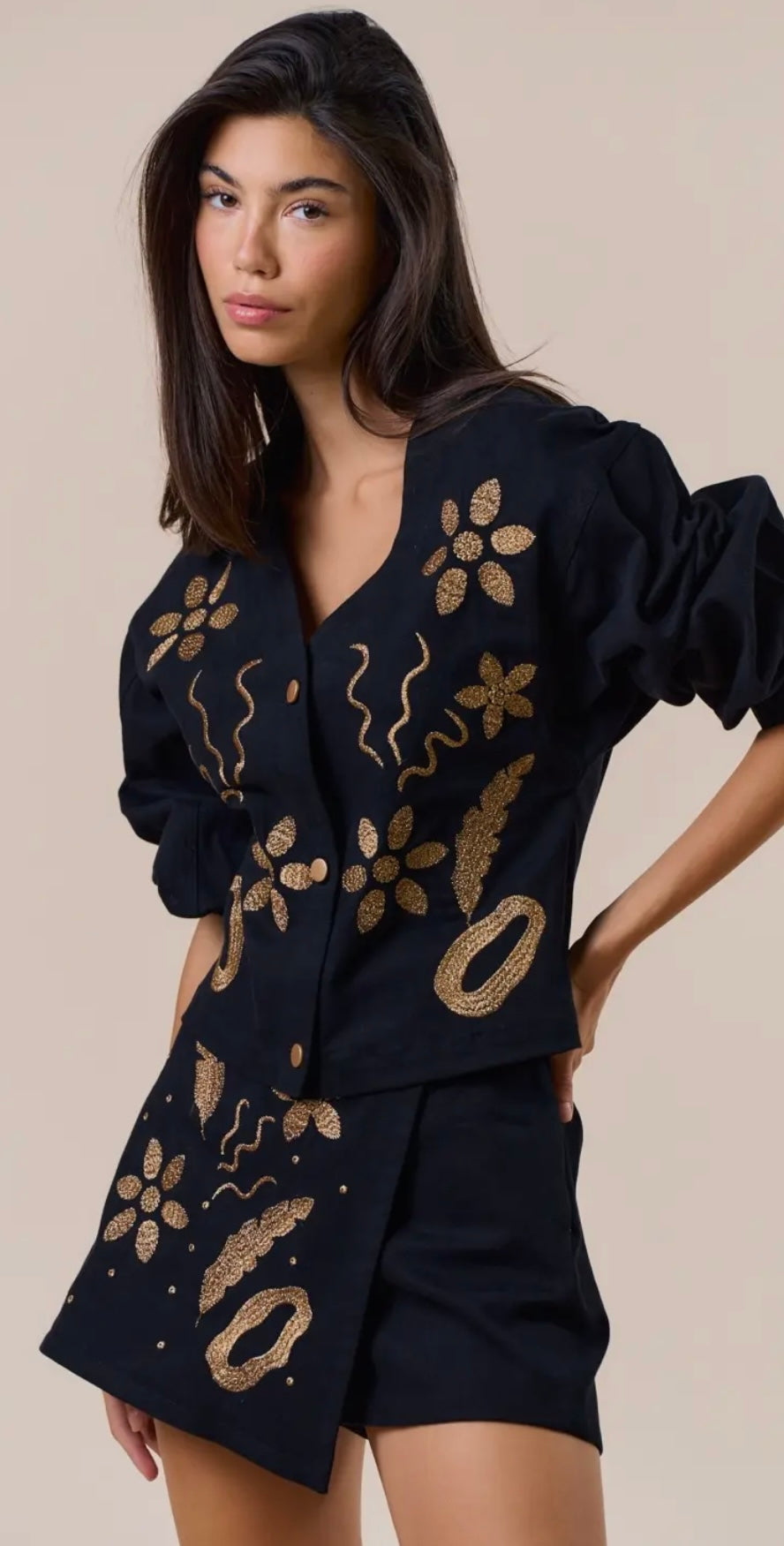 GOLDEN EMBROIDERED TOP