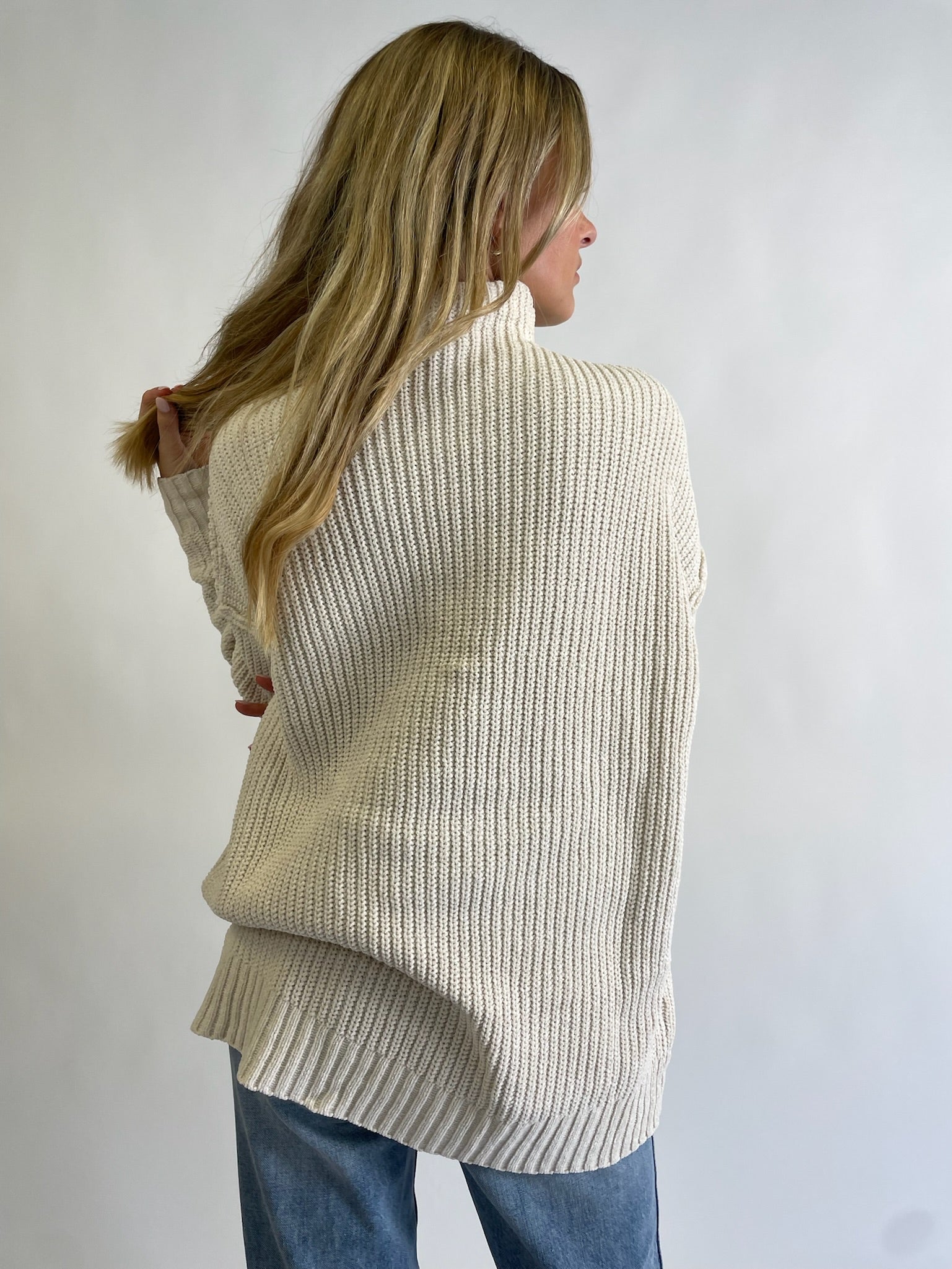 THE CARTER SWEATER