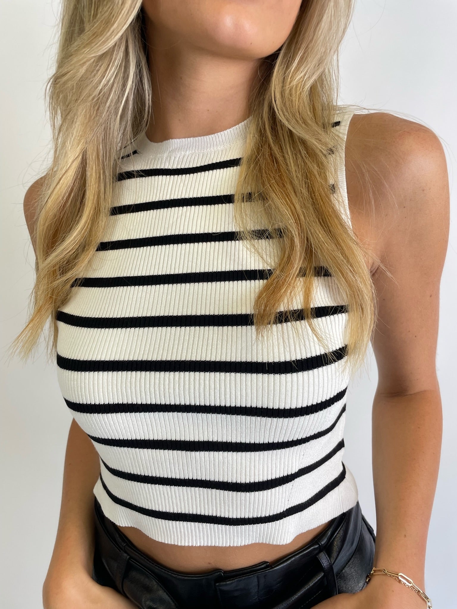 THE HAMPTONS TOP