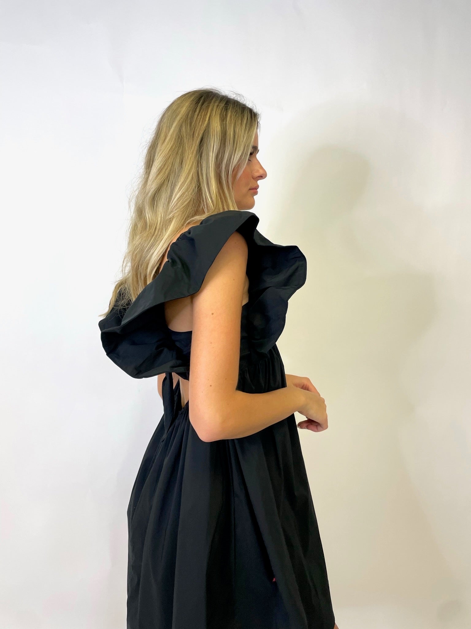THE NELLIE RUFFLE DRESS