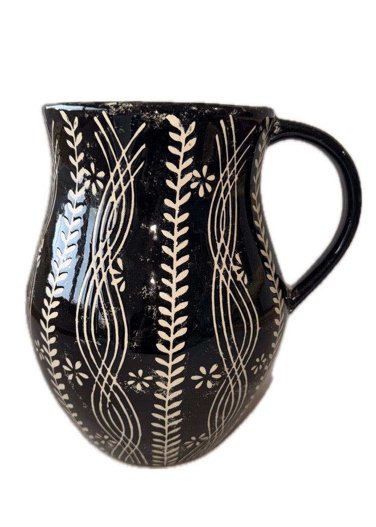 TIMELESS PITCHER