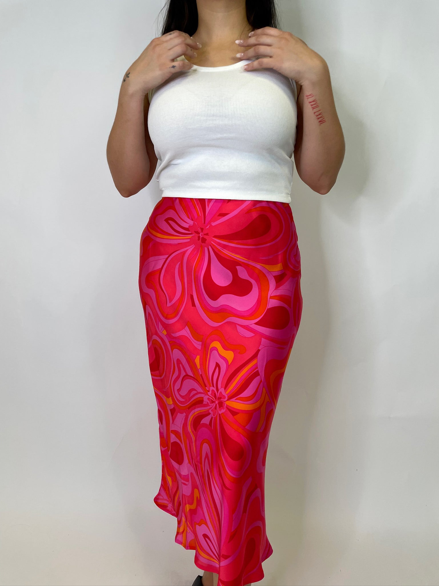 THE GROOVY MIDI SKIRT