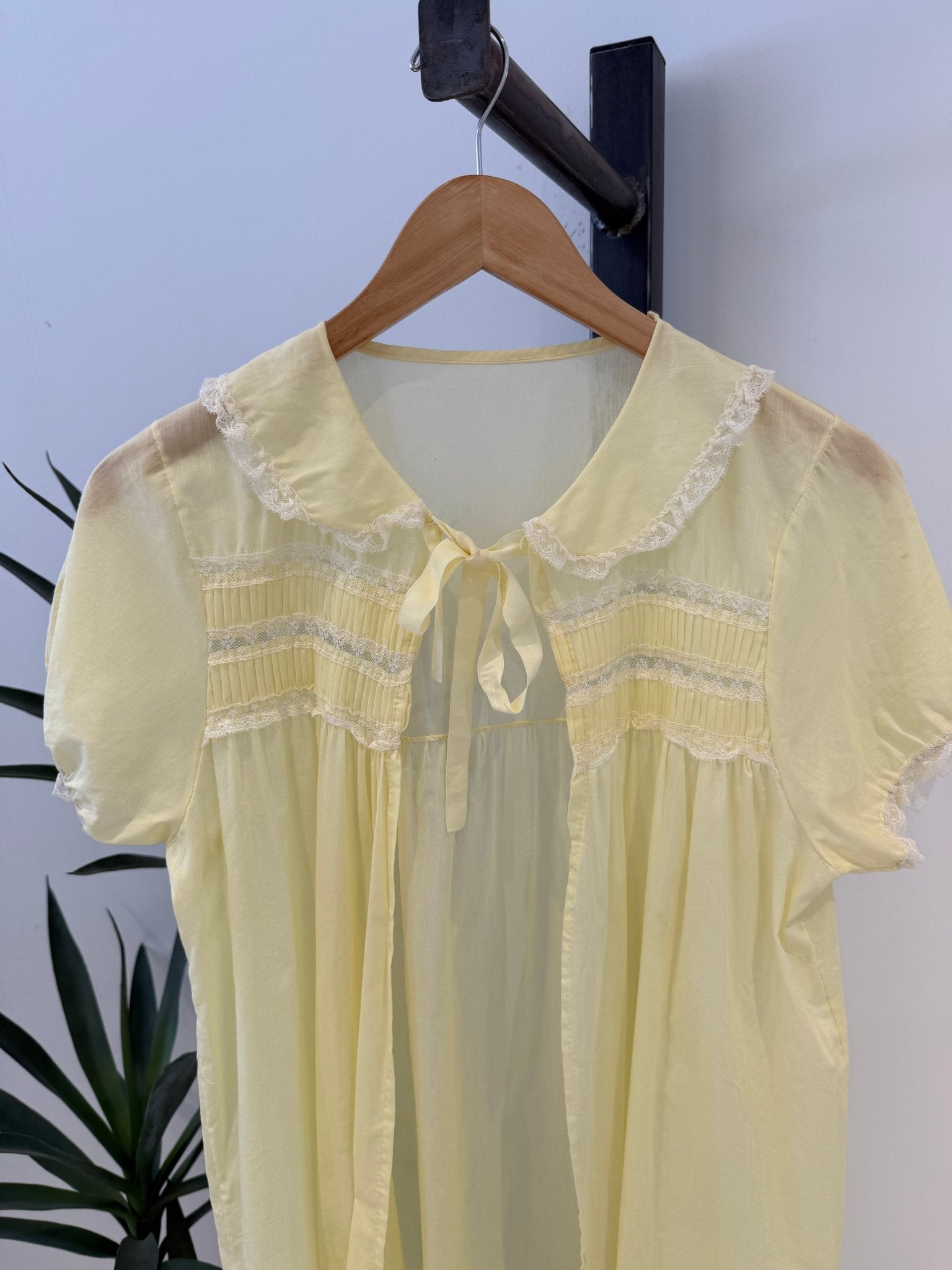 Vintage - Yellow cape gown - Esther Penn