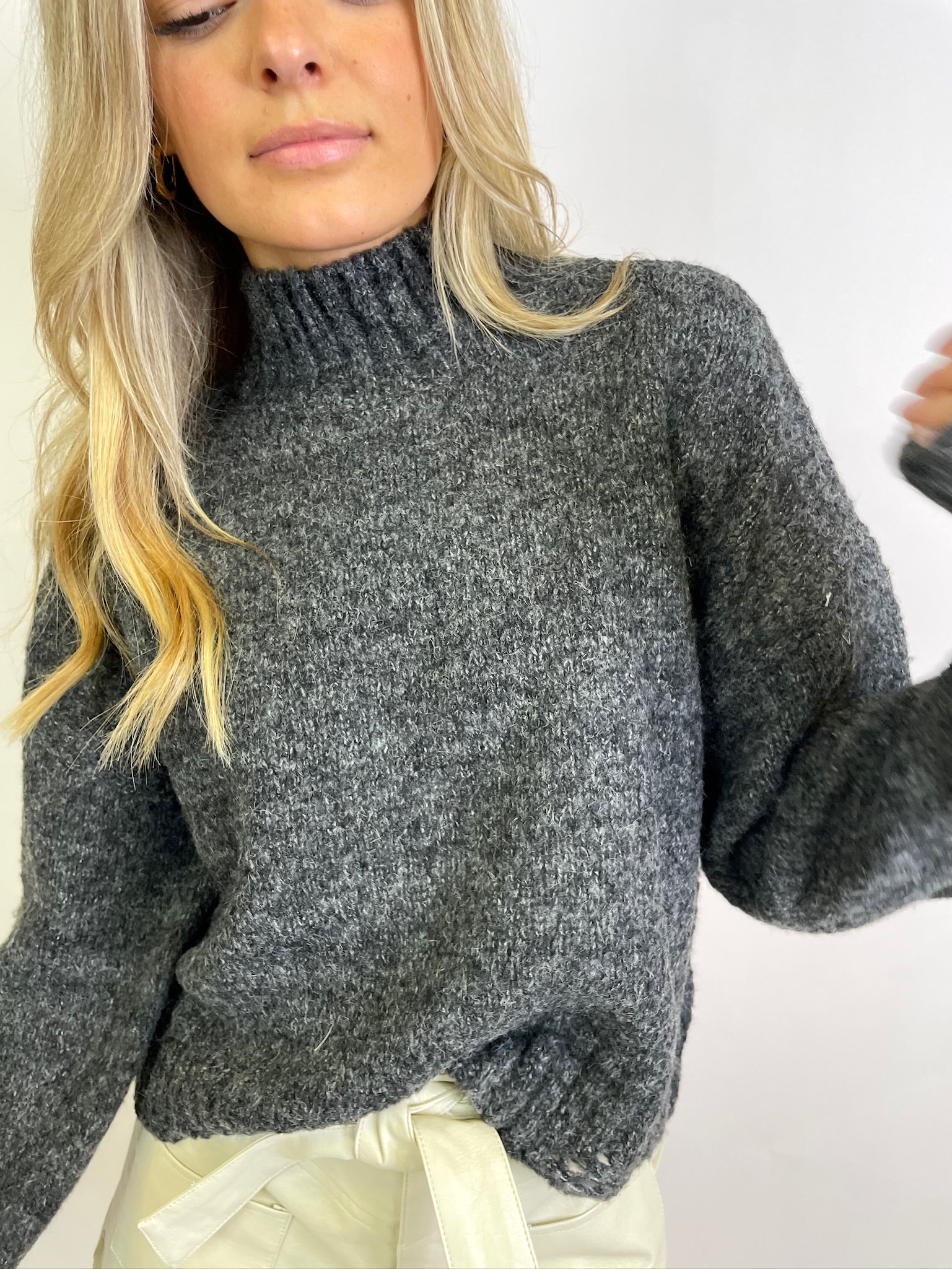 THE KARLIE SWEATER - FINAL SALE