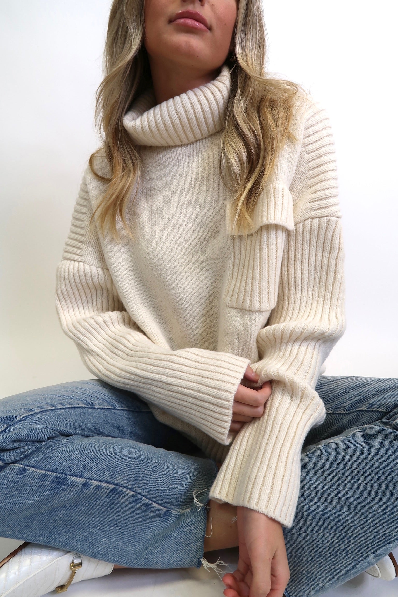 EASY LIKE SUNDAY SWEATER