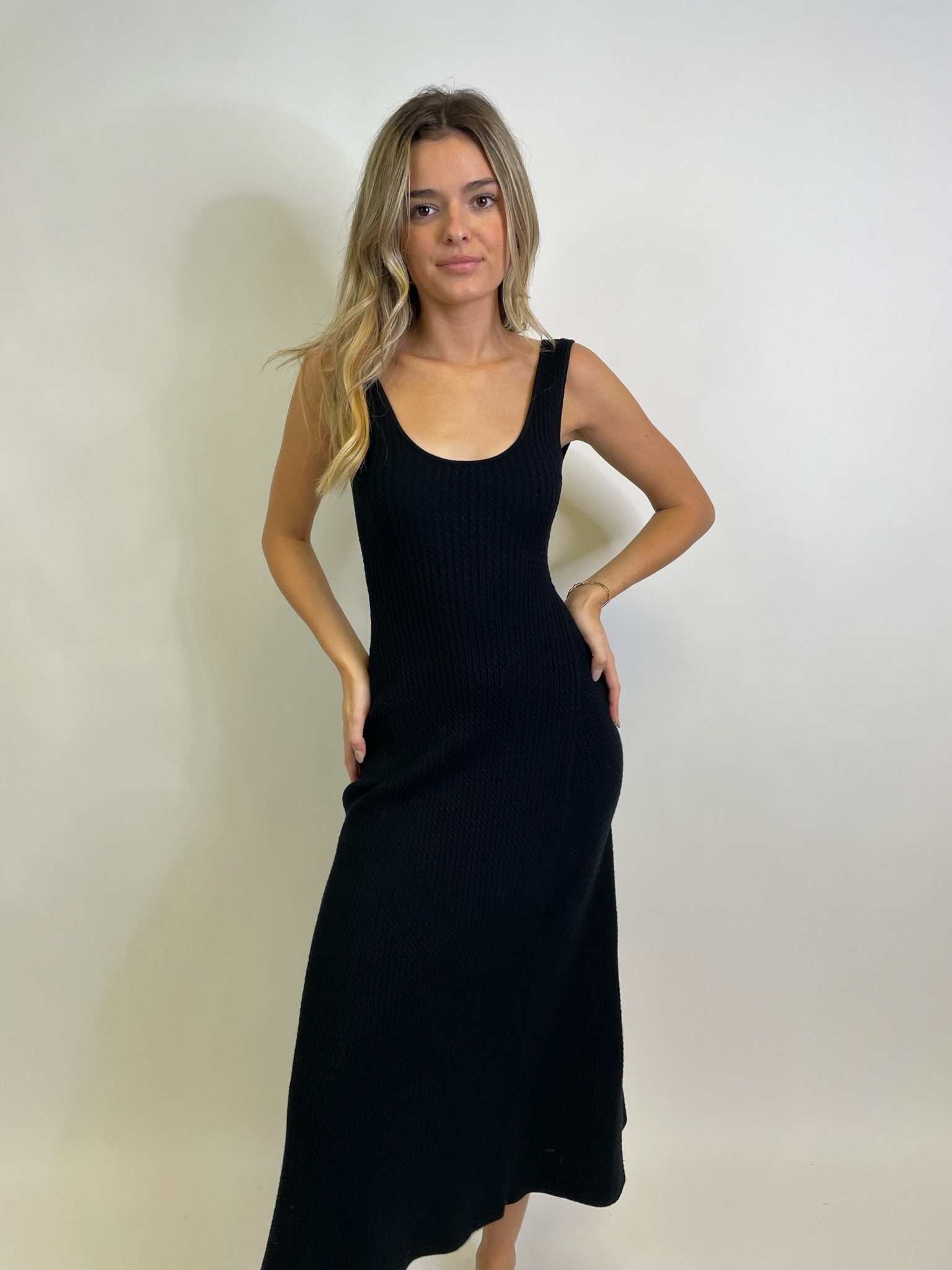 SCOOP SWEATER DRESS