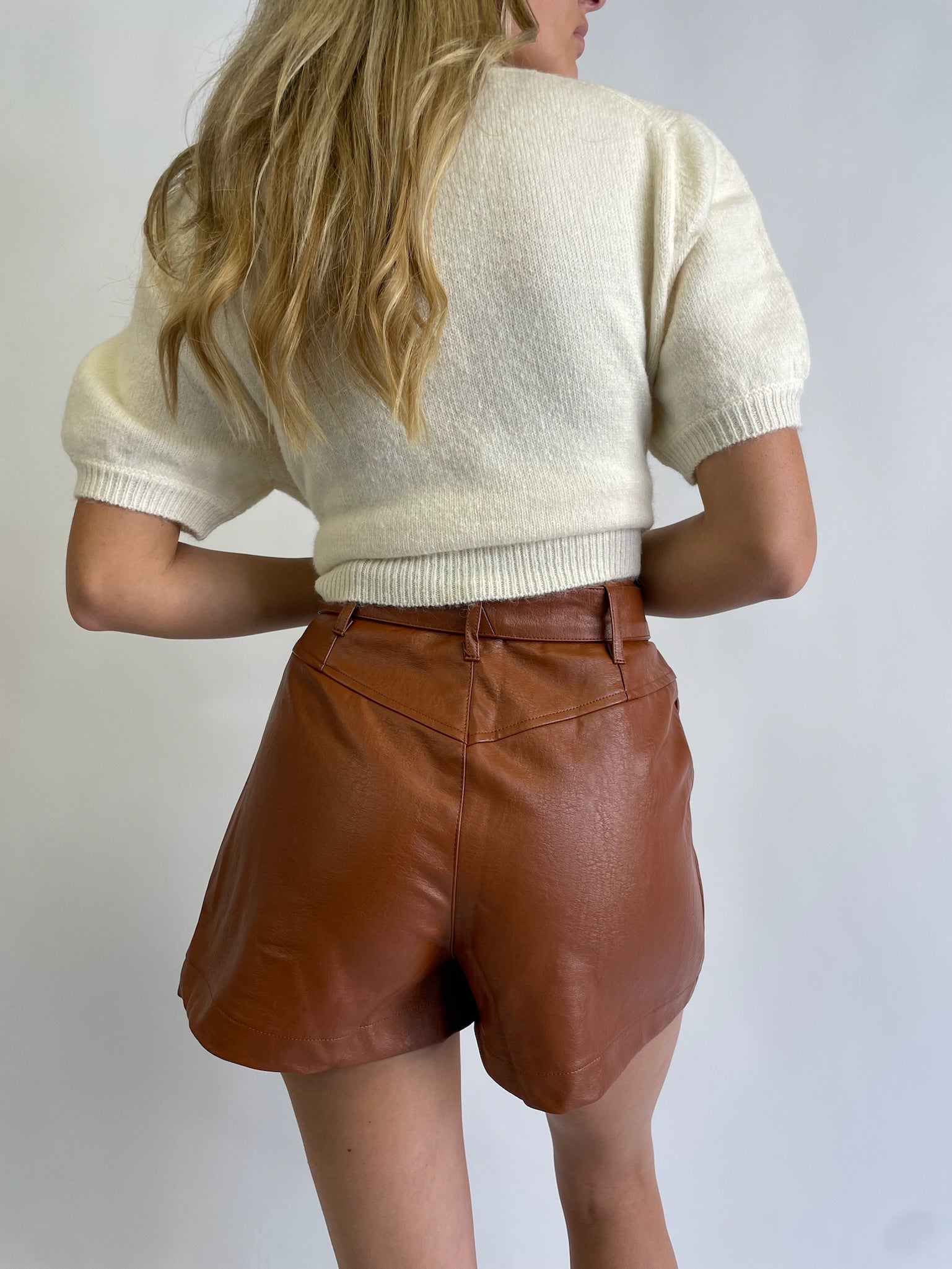 THE HANNA LEATHER SHORT