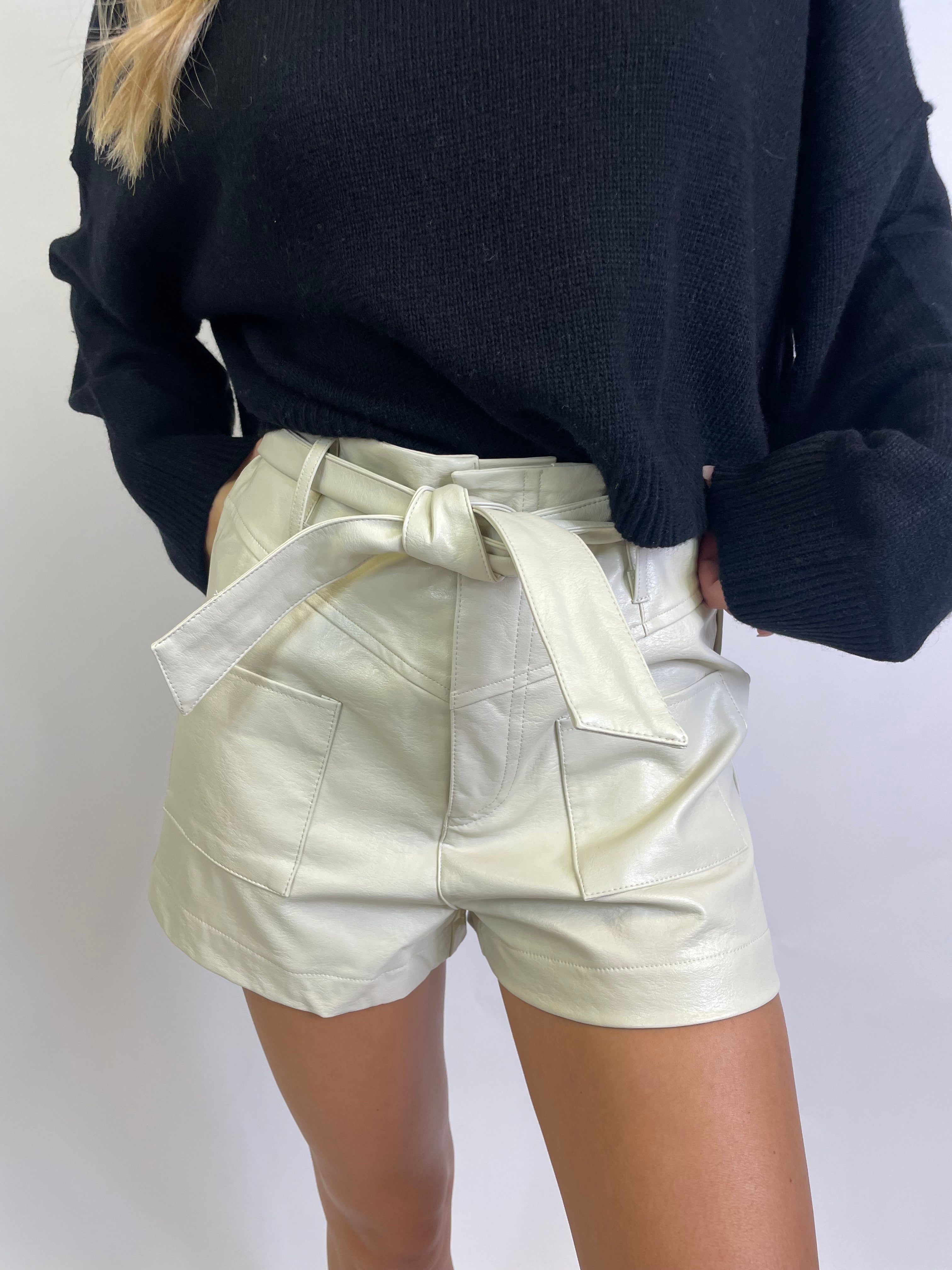 THE HANNA LEATHER SHORT