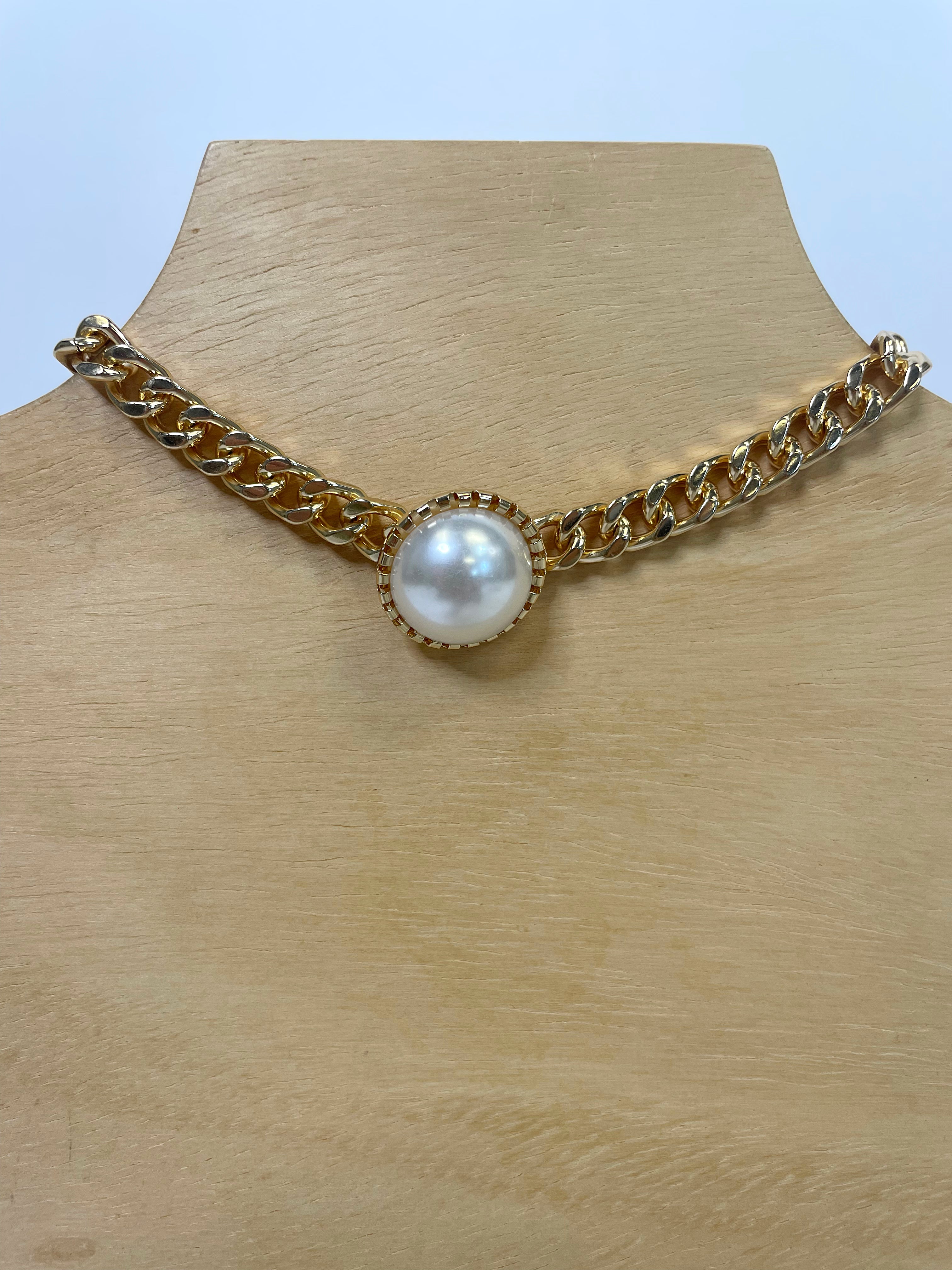 AUSTIN CHOKER