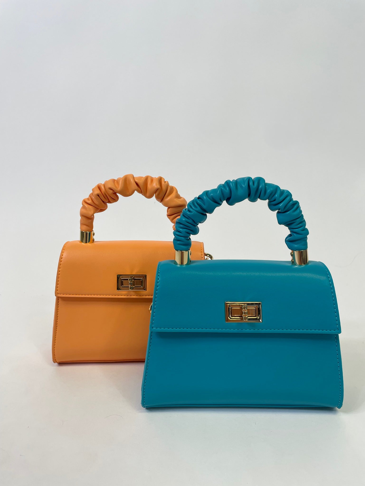 THE DAPAHNE BAG