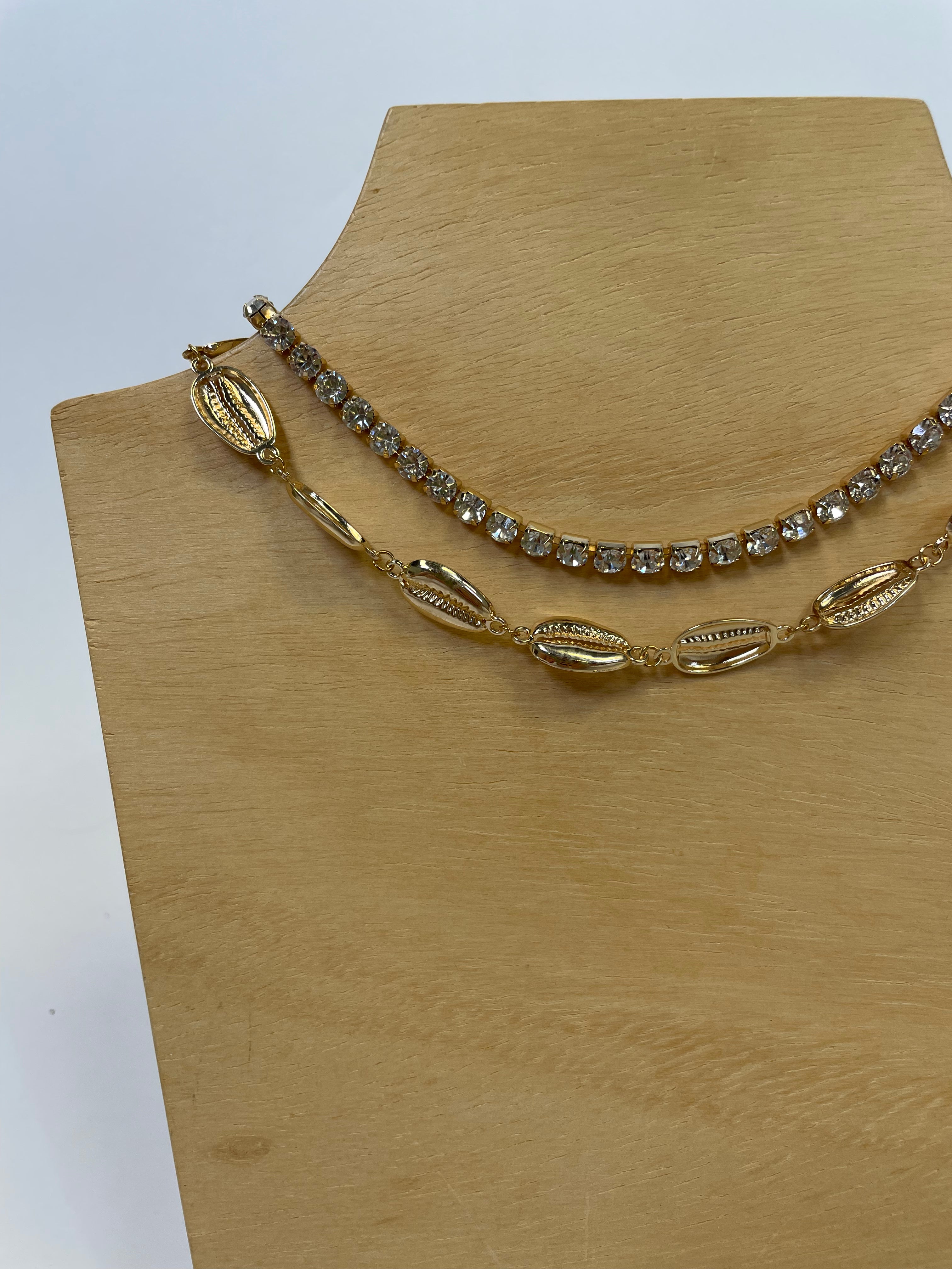 HONEYMOON NECKLACE