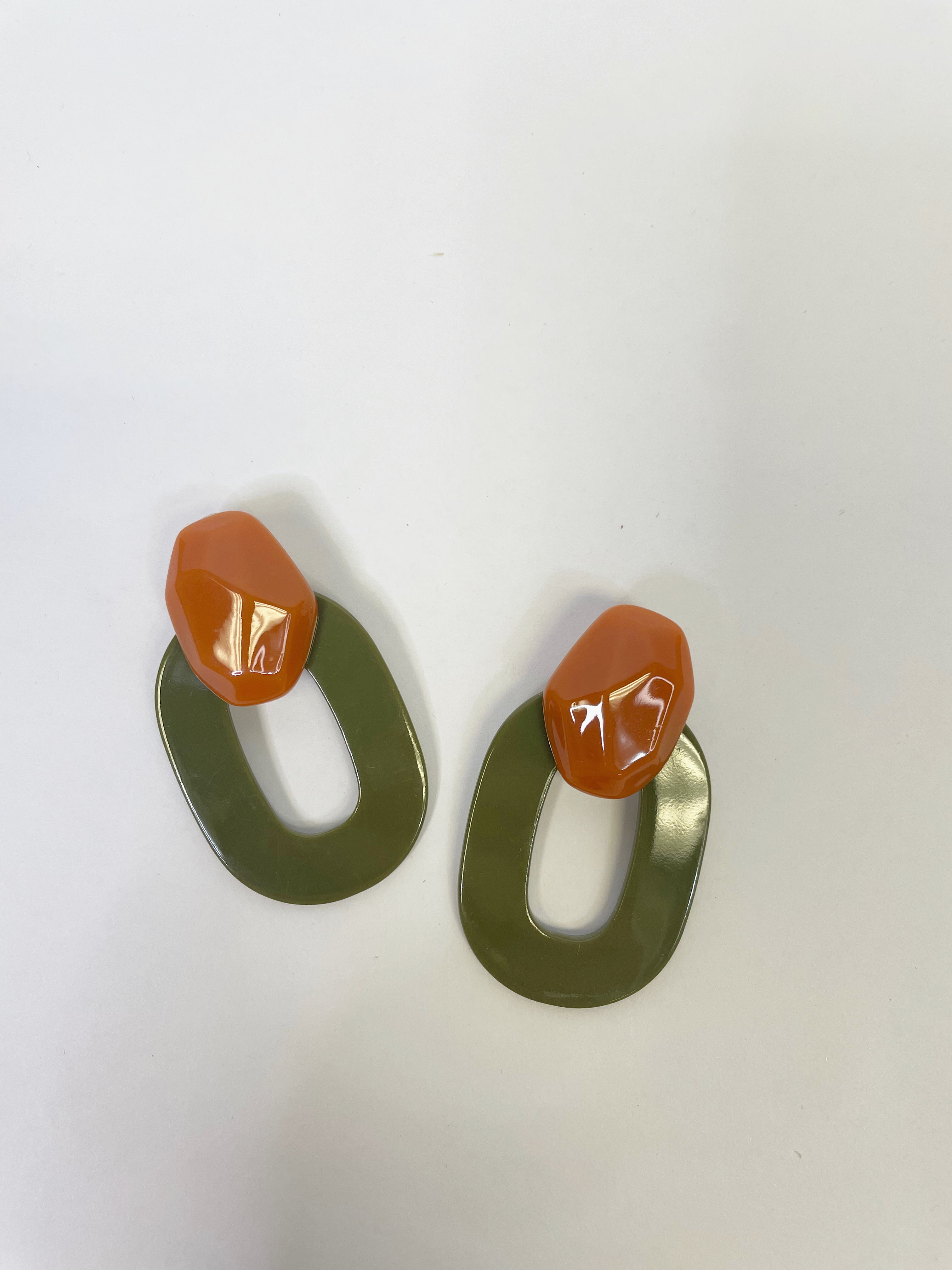 LIZZIE EARRING