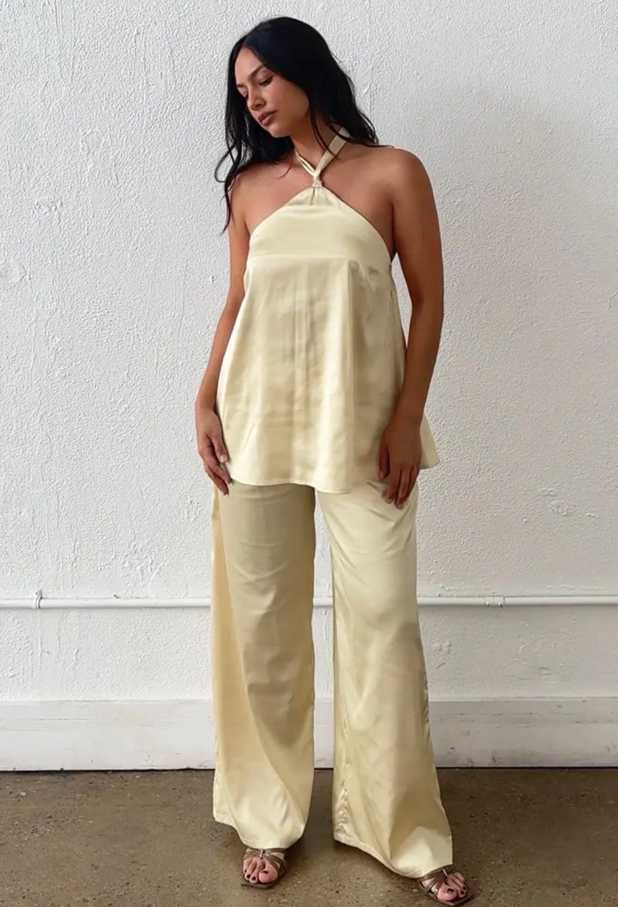 SANDSHELL HALTER TOP