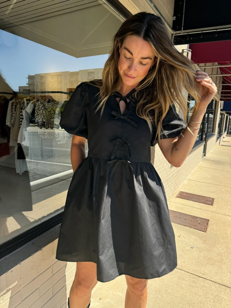 TIE A BOW MINI DRESS