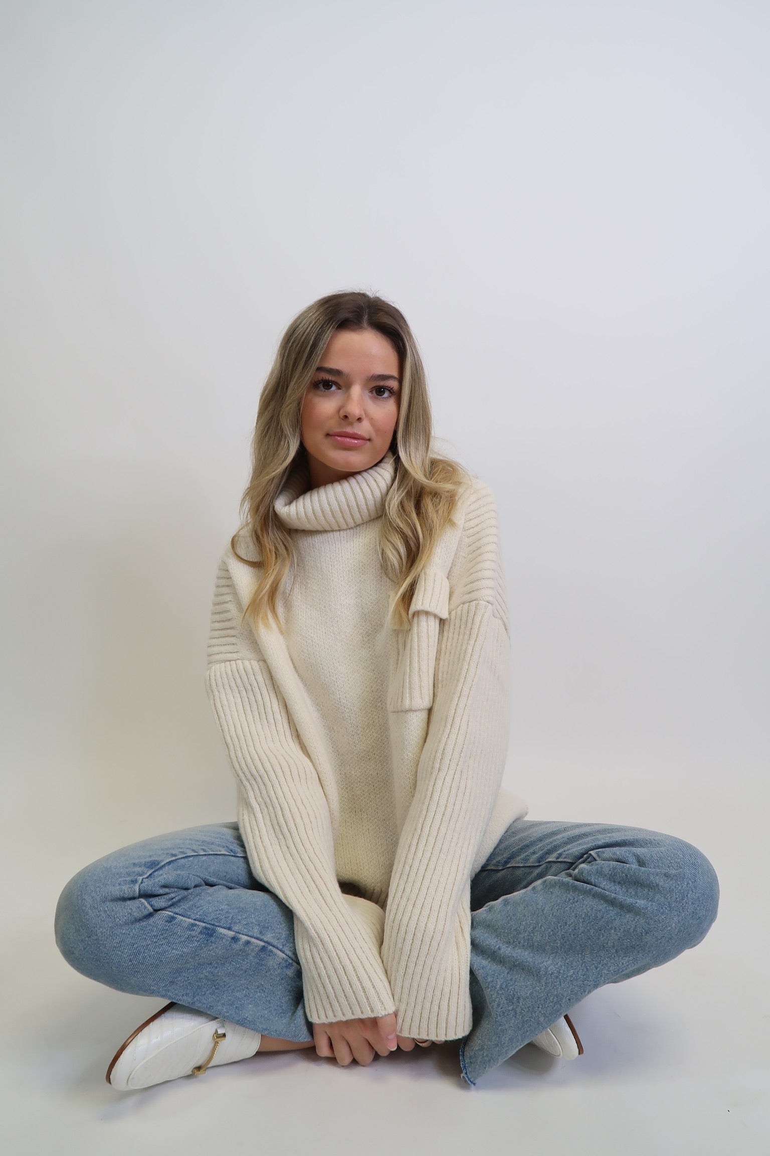 EASY LIKE SUNDAY SWEATER