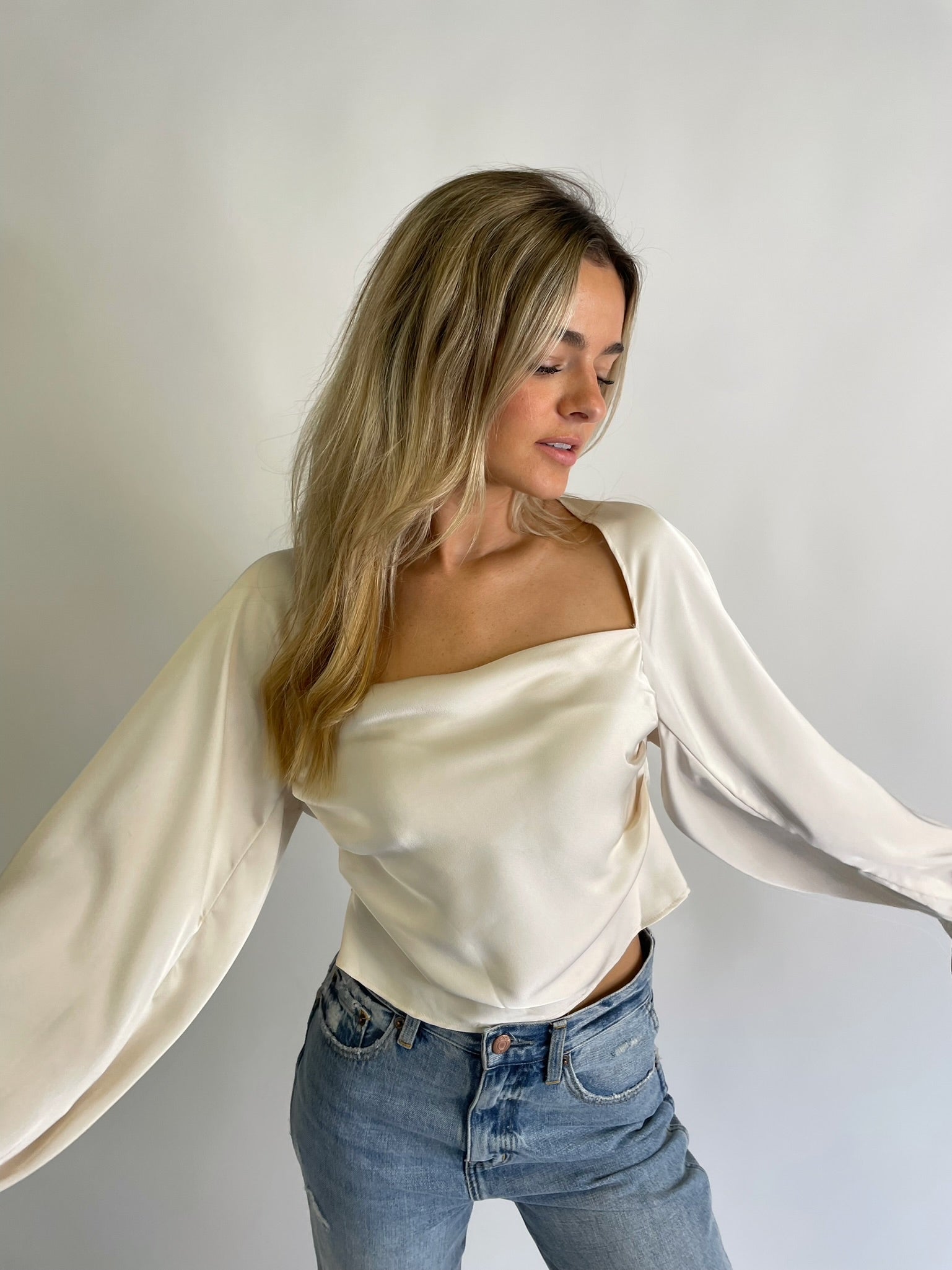 THE VERONICA TOP