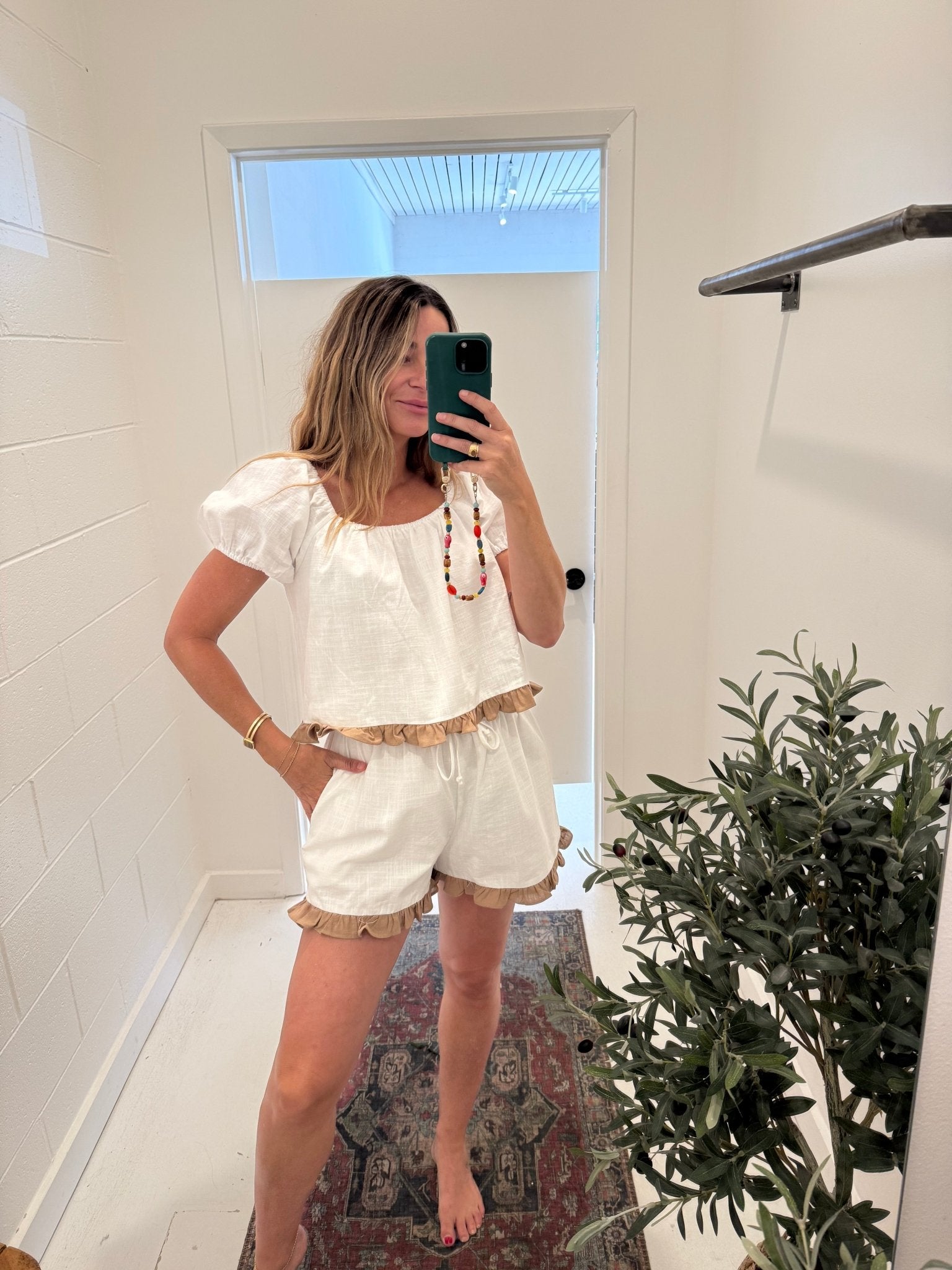 MAGGIE MAY SHORT
