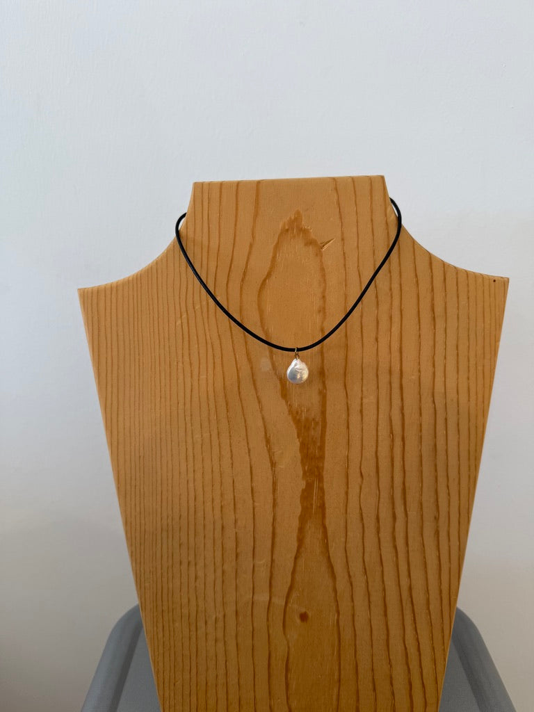 PEARL ROPE NECKLACE