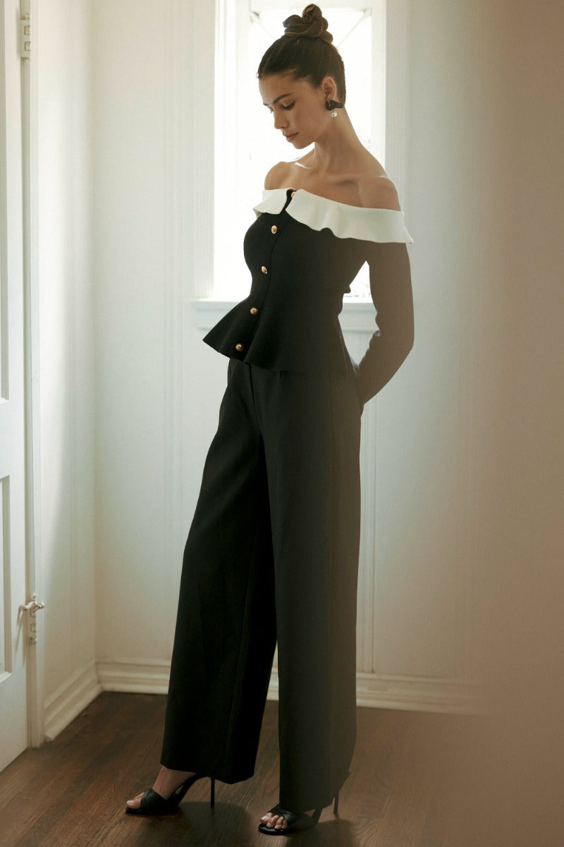 SHE’S DEMURE TOP