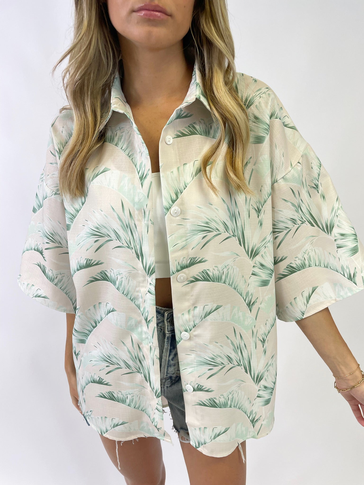 THE WEST PALM BUTTON DOWN
